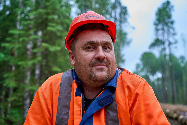 Ксения Веревкина. Лесозаготовители в Вологодской области.